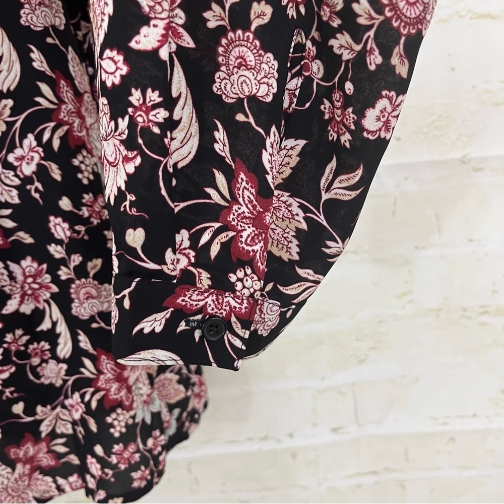Express Black Floral Button Front Long Sleeve Blouse - Picture 7 of 7